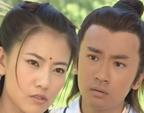 影视张无忌与周芷若的武功之谜，张无忌为何打不过她？  1