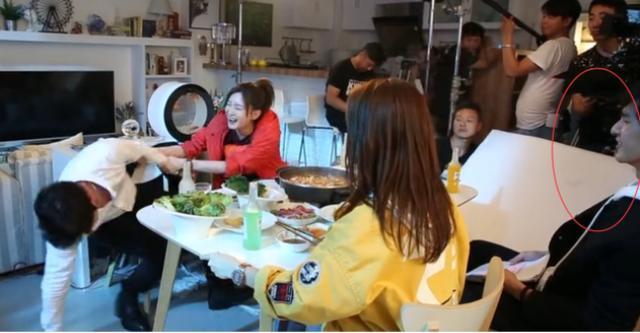 《全职高手》杨洋替身曝光，看清替身颜值，网友：C位出道