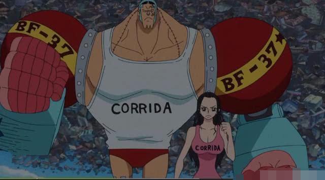 海贼王,罗宾的官配是弗兰奇,闺蜜是索隆!原因很简单!