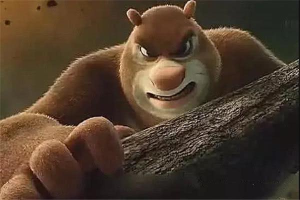 熊出没:光头强这一次终于砍到树,熊大熊二还帮他一起砍!