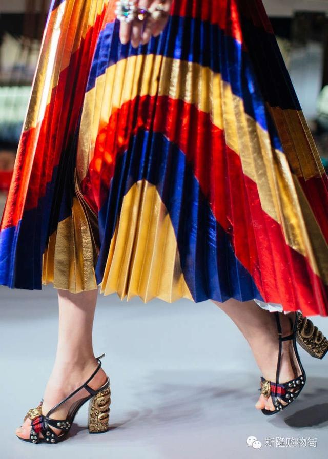 gucci复古鞋穿搭(复古气息美上天)(2)