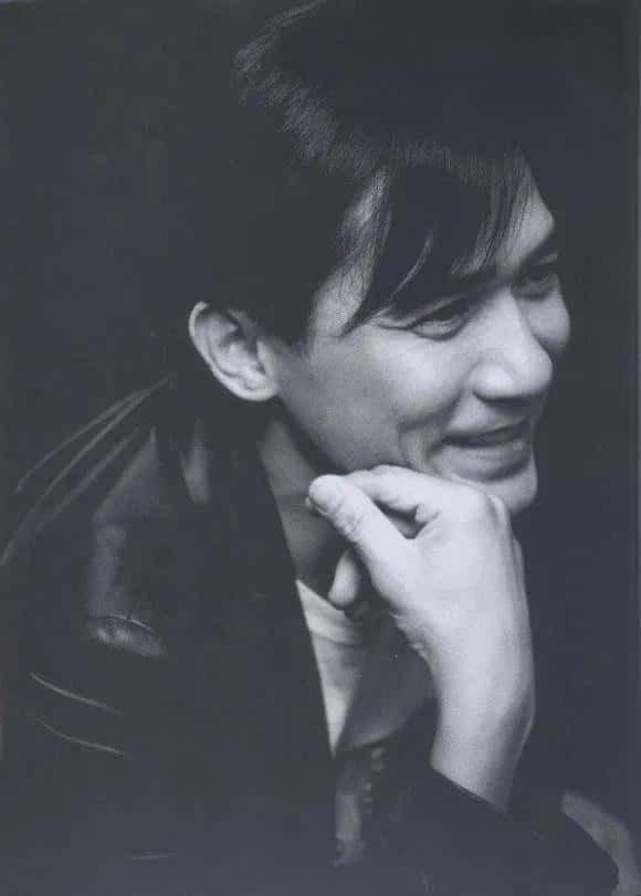 娱乐圈最好看的男明星是谁(娱乐圈男明星颜值排行榜)