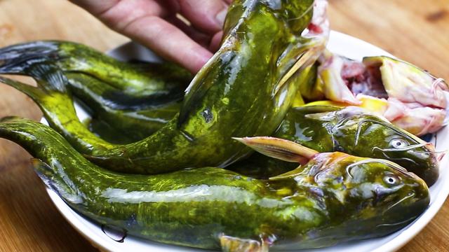 怎么做黄骨鱼好吃又简单(黄骨鱼这个做法才叫香)(2)