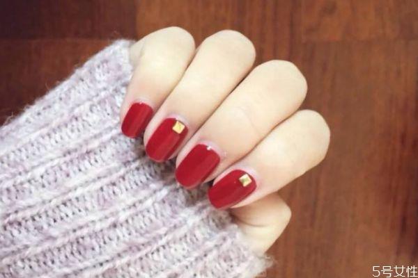 修指甲有几种方式呢 美甲应该怎么做呢 修指甲有几种方式呢 美甲应该怎么做呢