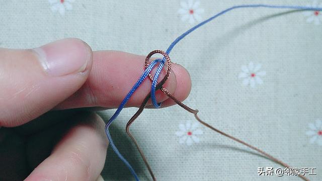 手工编织手链金刚结（包芯金刚结图文教程）(4)