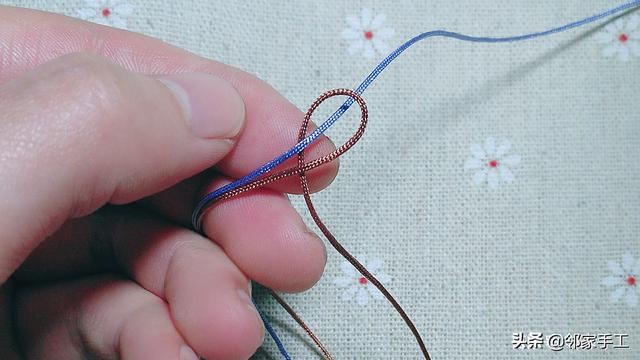 手工编织手链金刚结（包芯金刚结图文教程）(2)