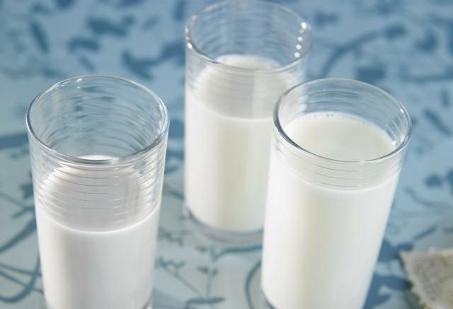 什么是脱脂牛奶