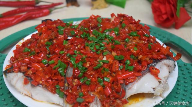剁椒鱼头的最佳做法（爱吃剁椒鱼头的一定要收藏）(8)