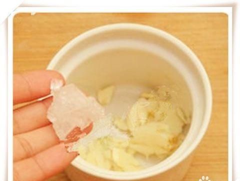 冰糖熬大蒜水的做法