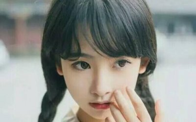 ​聊天怎样调动女生情绪，让她产生好感？