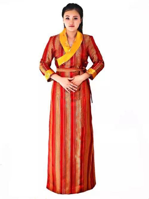 藏装展现了一种延续多年的美感，也体现出藏民族独特的审美情趣