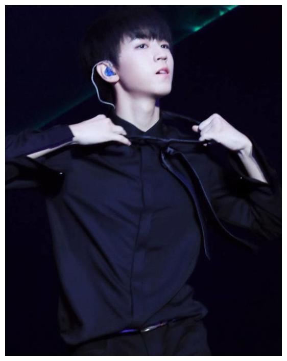 任泉妻子身份大曝光,根本不在一个档次上,难怪连李冰冰都嫉妒