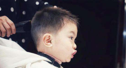 剪辫子视频,长头发怎么编辫子好看图3