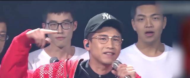 葡萄美酒夜光杯,天佑来把杨幂怼,网友:强蹭杨幂热度