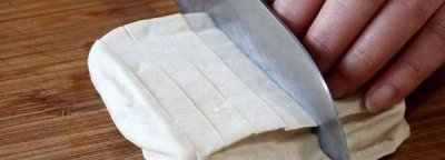 ​豆腐发黏还能吃,豆腐发粘煮熟可以吃吗