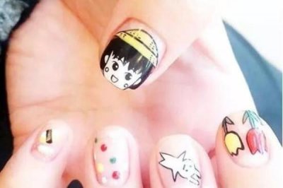 ​高中生适合什么颜色的美甲 适合高中生涂的美甲推荐