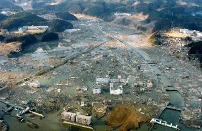 ​东南亚地震，东南亚位于哪两个火山地震带之间？