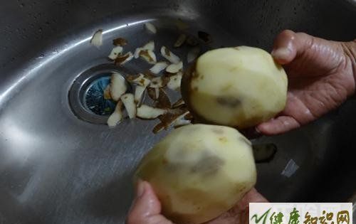 切开的土豆变黑了还能吃吗