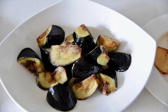 东北地三鲜100种做法（东北名菜地三鲜的家常做法）(10)