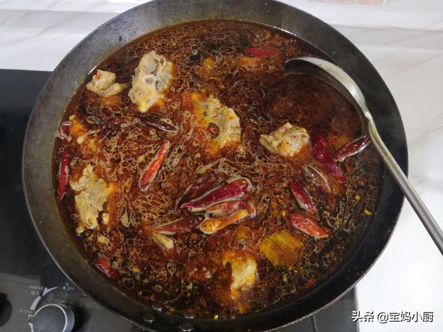 羊蝎子火锅的做法最正宗的(羊蝎子火锅自己在家做)(8)