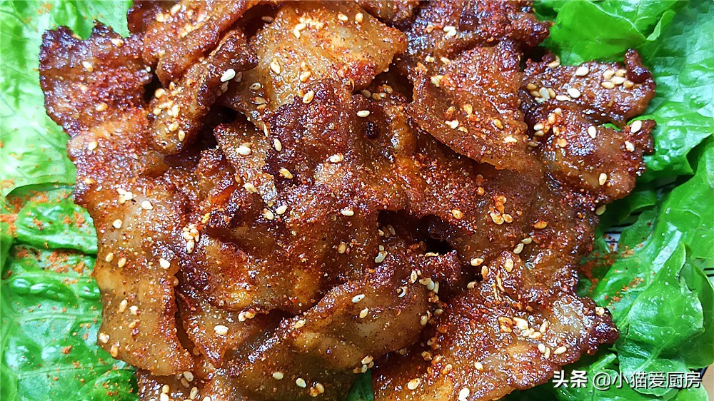 煎肉片的家常做法(超详细香煎五花肉做法教程)