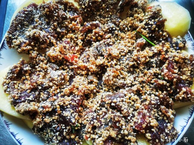 冷吃牛肉最好吃的做法(天冷就爱吃一口热气腾腾的菜)(9)