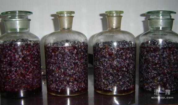 自酿葡萄酒用什么器皿