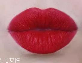 唇膏出水是变质了吗？只是高温热出汗