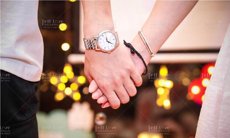 结婚纪念日该怎么过比较好