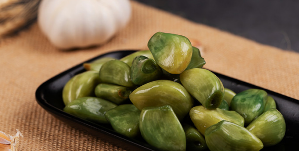 腌糖蒜的方法 糖和醋的比例是多少,糖醋蒜的比例一斤蒜多少醋多少糖图6