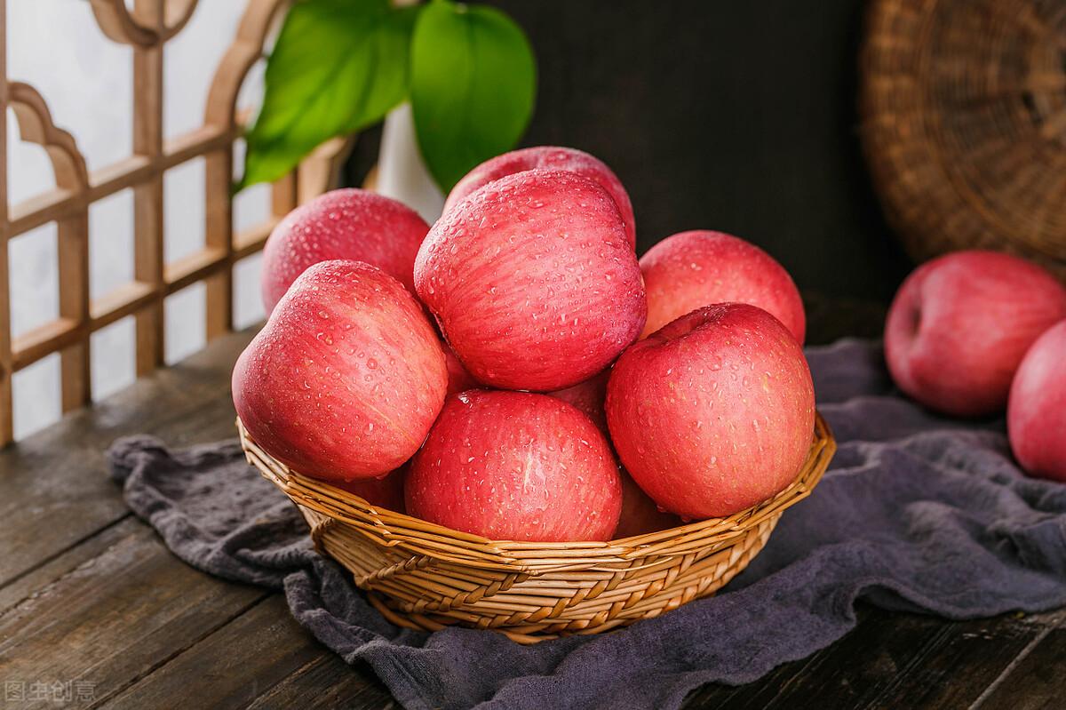 祭祀时香与供品怎样摆放（祭祀供品摆几个几样图片）