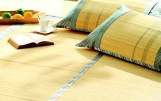 夏天没调空调每次躺在凉席上久了都感觉好热怎么办啊