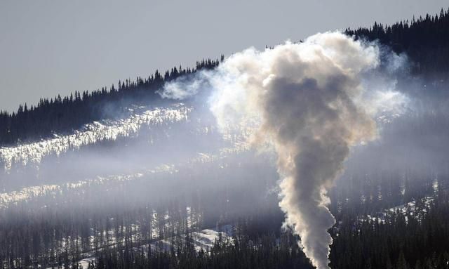 水在摄氏多少度时密度最大，水在几摄氏度时密度最大？为什么？图6