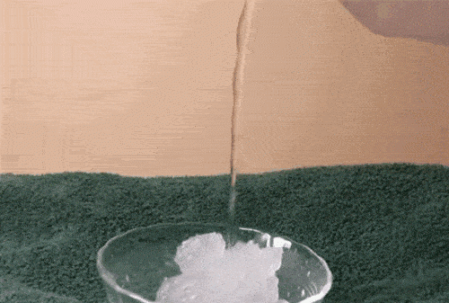 水在摄氏多少度时密度最大，水在几摄氏度时密度最大？为什么？图8