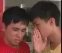 你为什么要推开那个小女孩