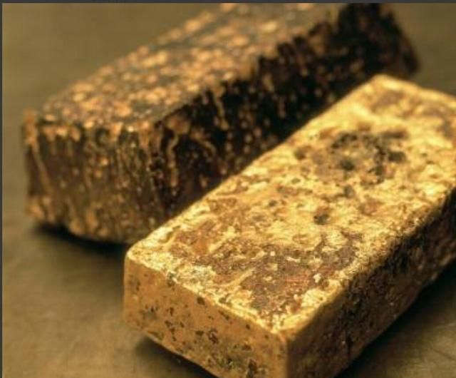 黄金会生锈吗，18k金会生锈，变色吗？图2