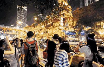 洪崖洞你凭什么这么火?就凭灯光!