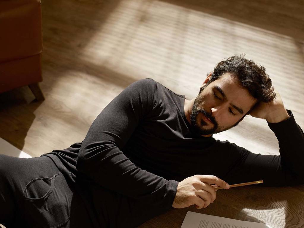 安东尼奥·委拉斯凯兹个人资料写真作品