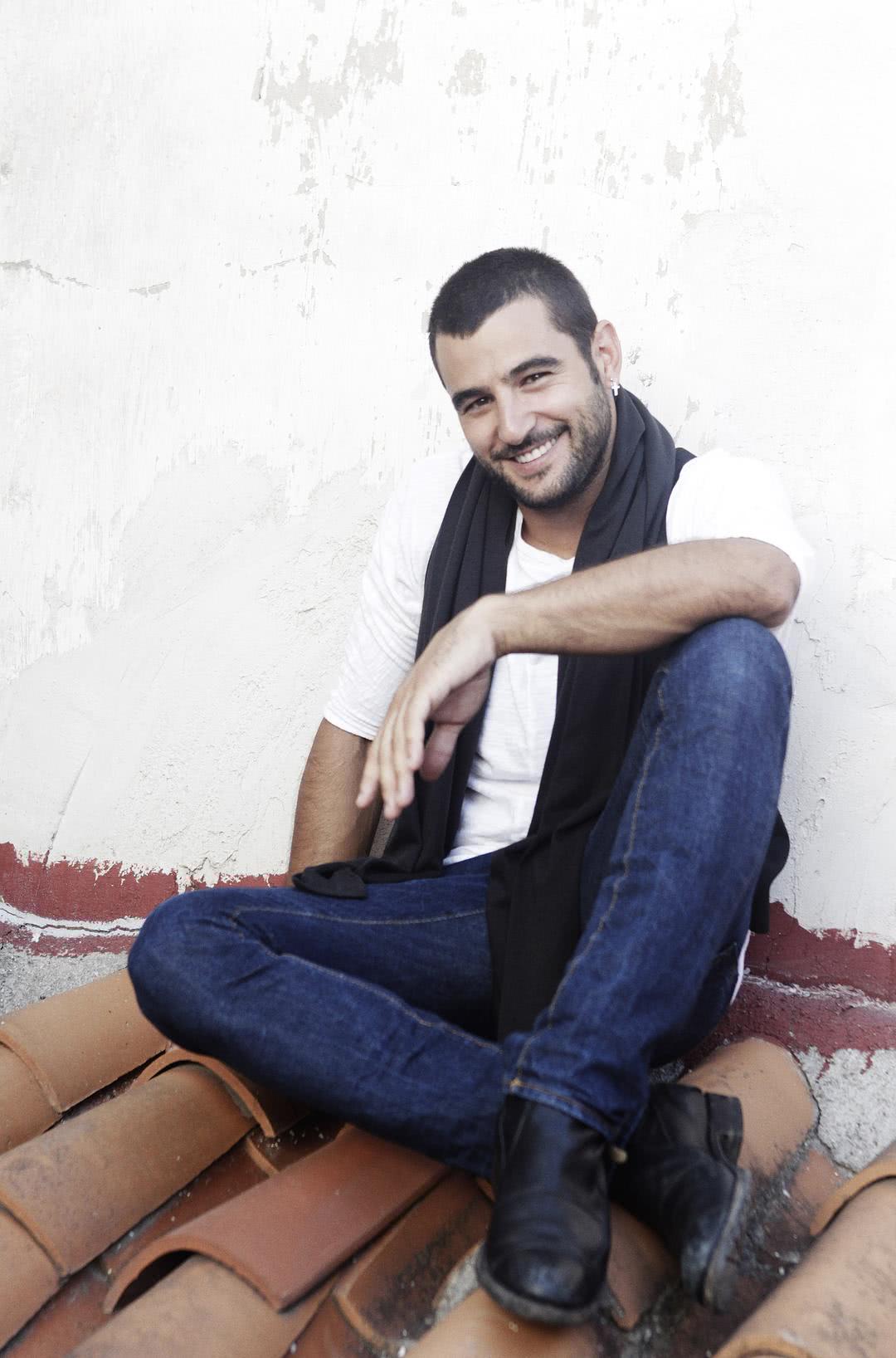 安东尼奥·委拉斯凯兹个人资料写真作品