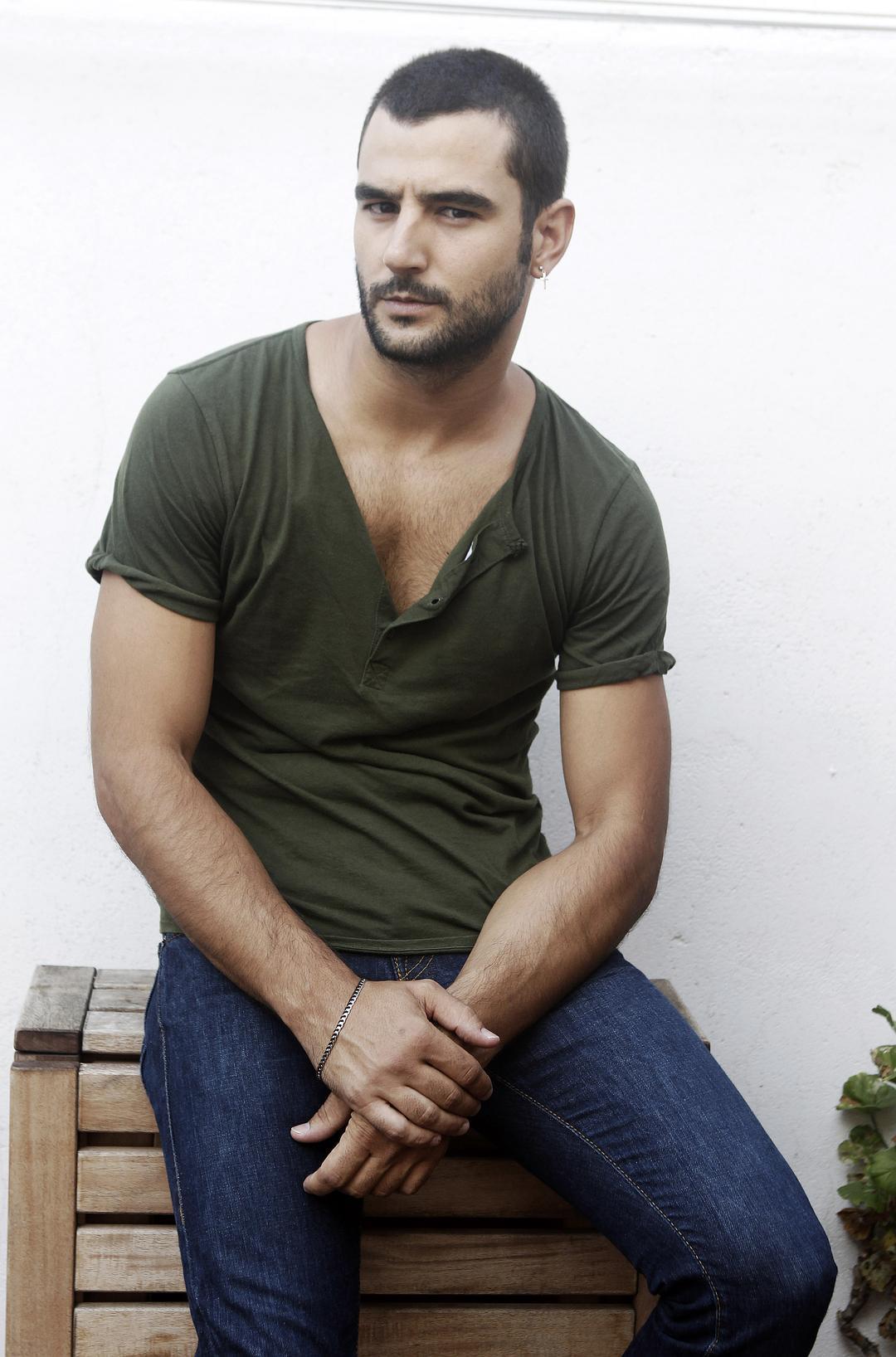 安东尼奥·委拉斯凯兹个人资料写真作品