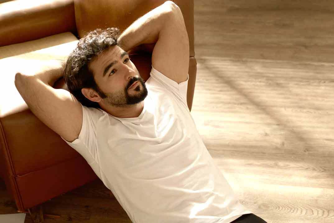 安东尼奥·委拉斯凯兹个人资料写真作品