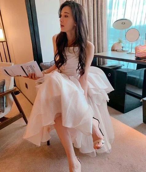 林志玲与日本艺人闪婚，改名“黑泽志玲”，新郎霸气回应恋爱史