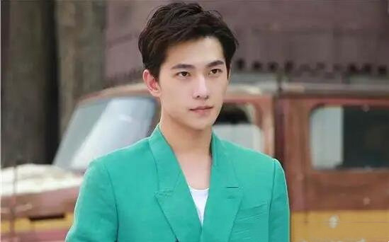 杨洋是不是演过贾宝玉(请介绍杨洋还拍了哪些电视剧)(1)_