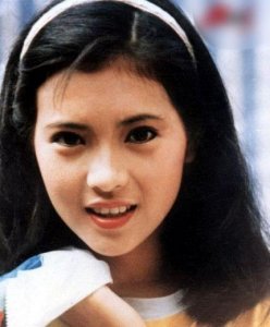 ​刘德华曾拿10万帮助蓝洁瑛，二人是何关系？难怪华仔红三十年！