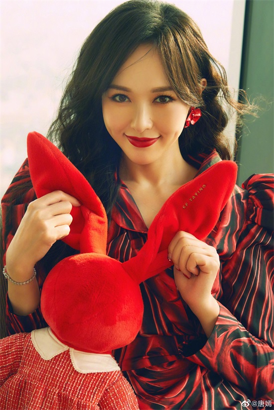 唐嫣终于进组拍戏,婚后停工多年,终于回归事业心,演员糖要来了