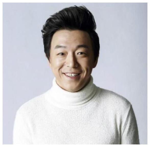 44岁黄渤妻子照片曝光,原来是我们熟悉的她,难怪两人如此恩爱