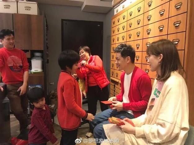 林志颖儿子Kimi终于露脸,9岁身高140cm,变长腿少年