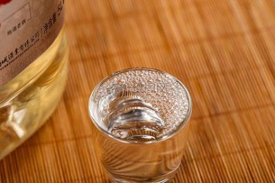 ​大庆老窖酒52度价格(大庆老窖酒的全部价格)