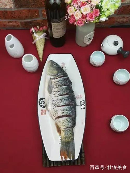 糖醋黄河鲤鱼详细做法 更有传统糖醋汁调配方法!