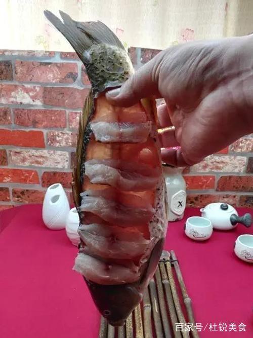 糖醋黄河鲤鱼详细做法 更有传统糖醋汁调配方法!